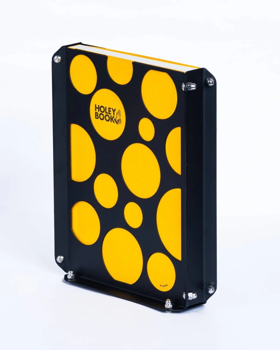 HOLEY BOOK - BLACK - Image 4