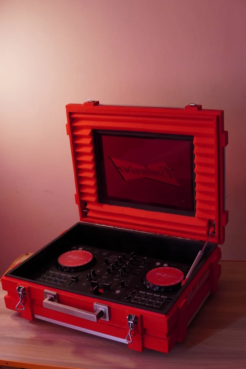 MX1876 - budweiser X notice - Image 8