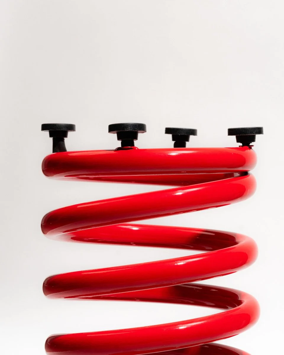 SPRING TABLE - RED - Image 5